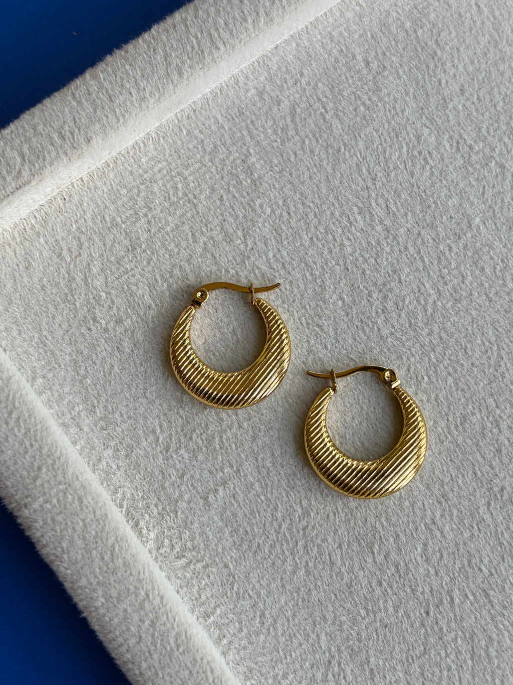 Chunky Crescent Hoops