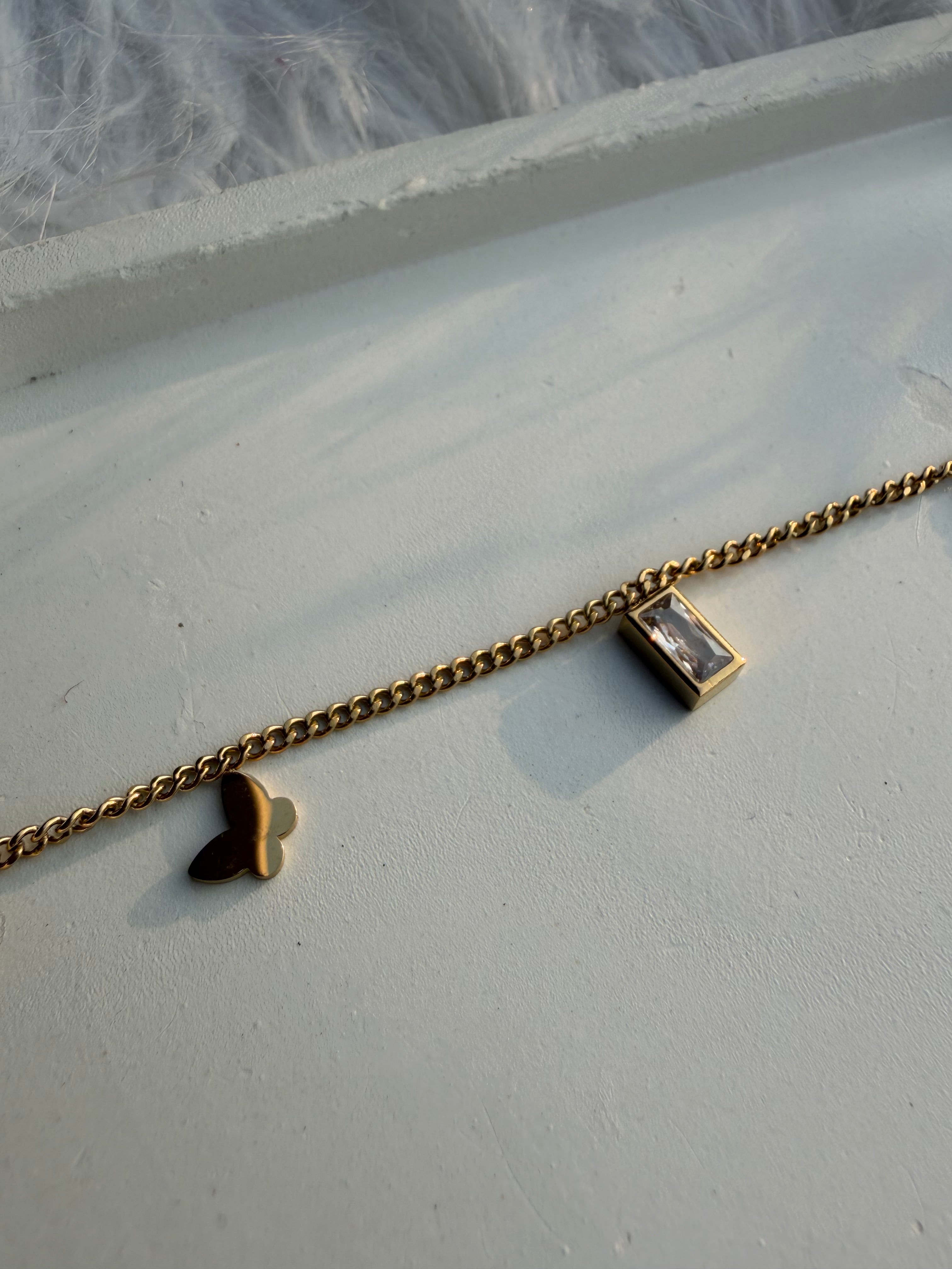 The White Stone  Neckchain