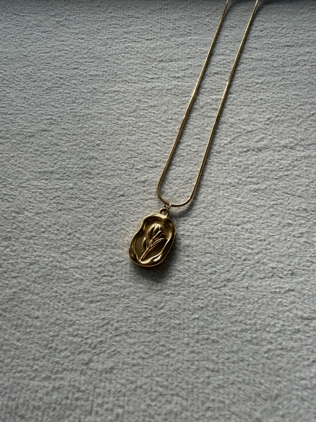 Rose Wax Seal Neckchain