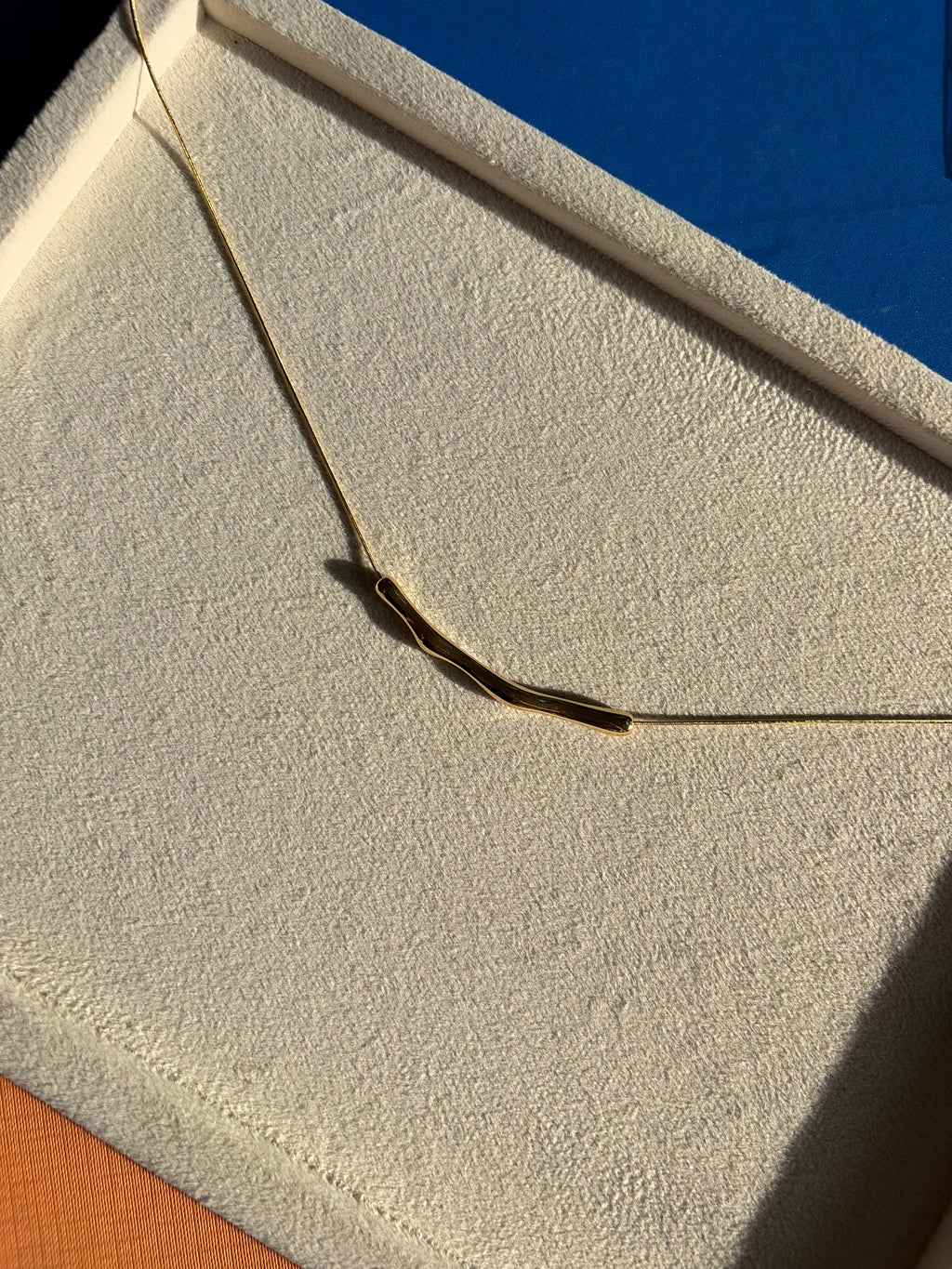 Molten Bar Snake Chain Neckchain