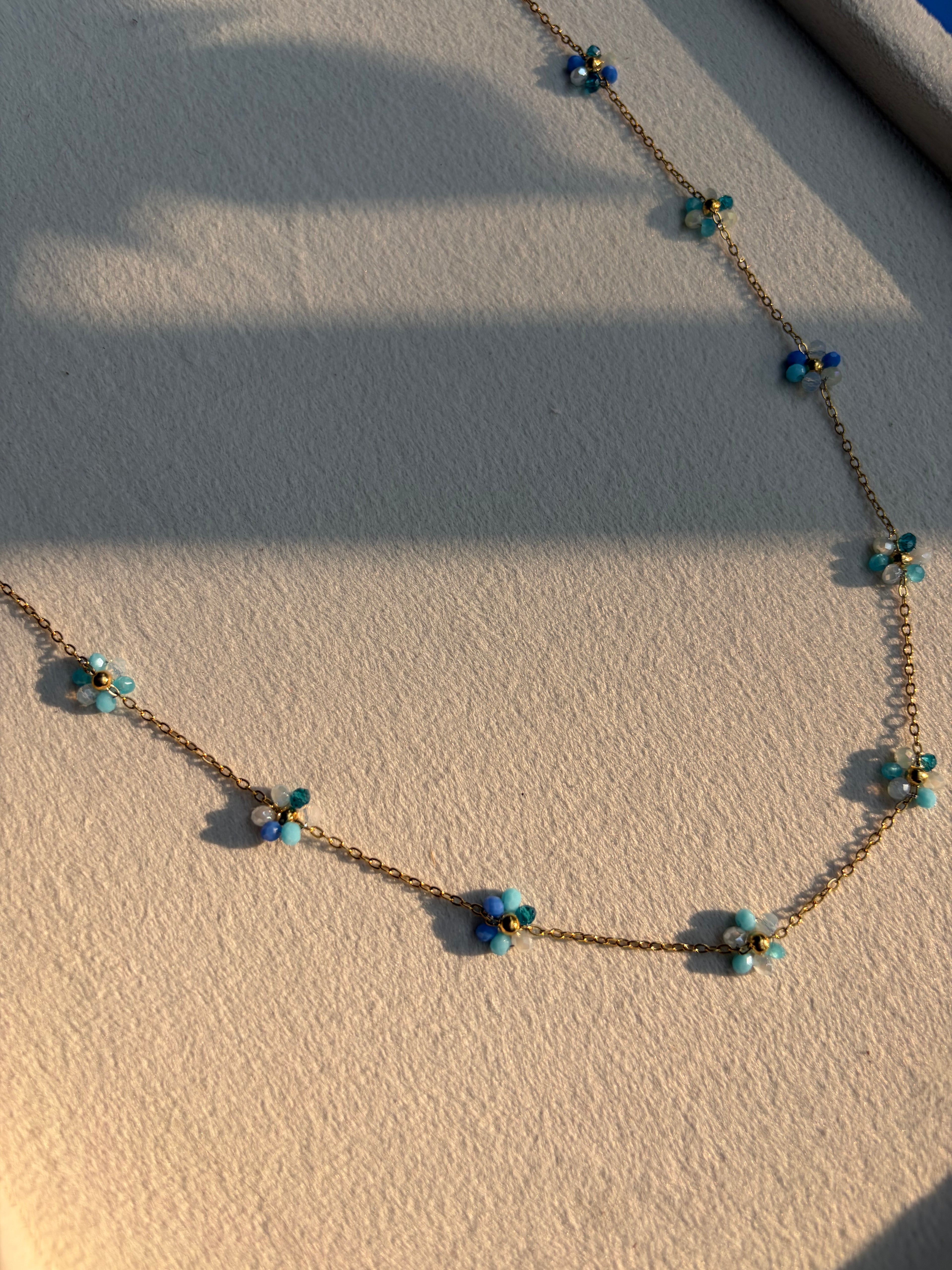 Beaded Blue Flower Neckchain