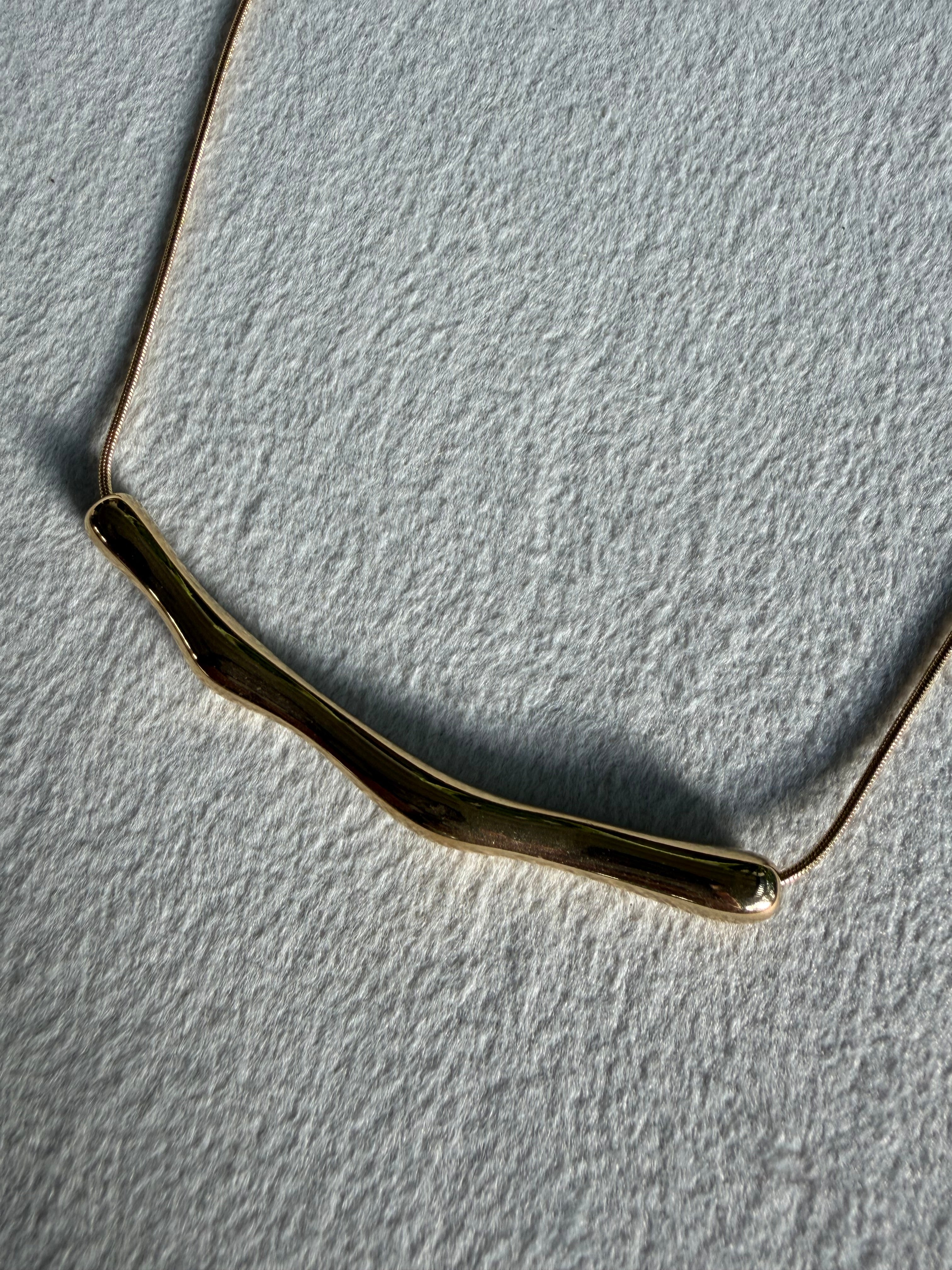 Molten Bar Snake Chain Neckchain