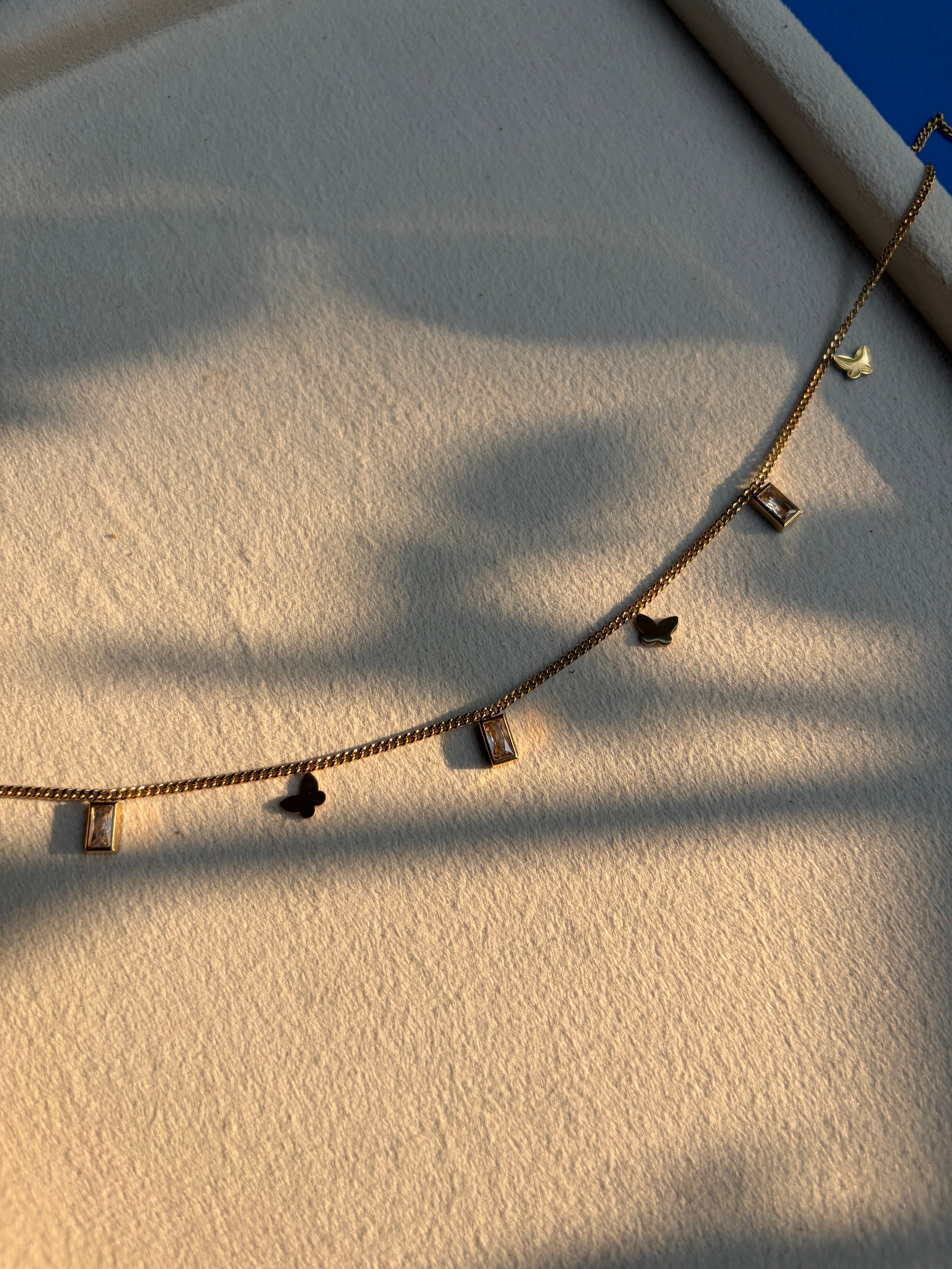 White & Butterfly Neckchain