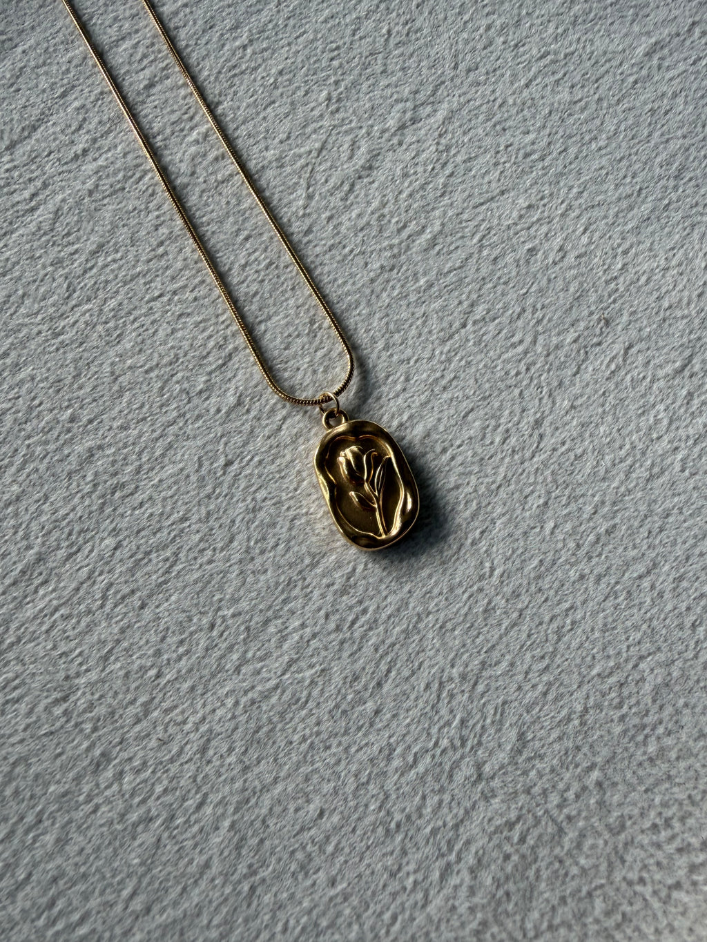 Rose Wax Seal Neckchain