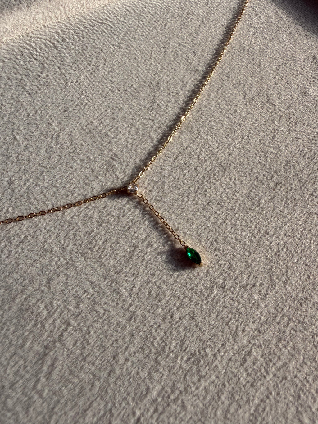 Emerald Lariat Y-Neckchain