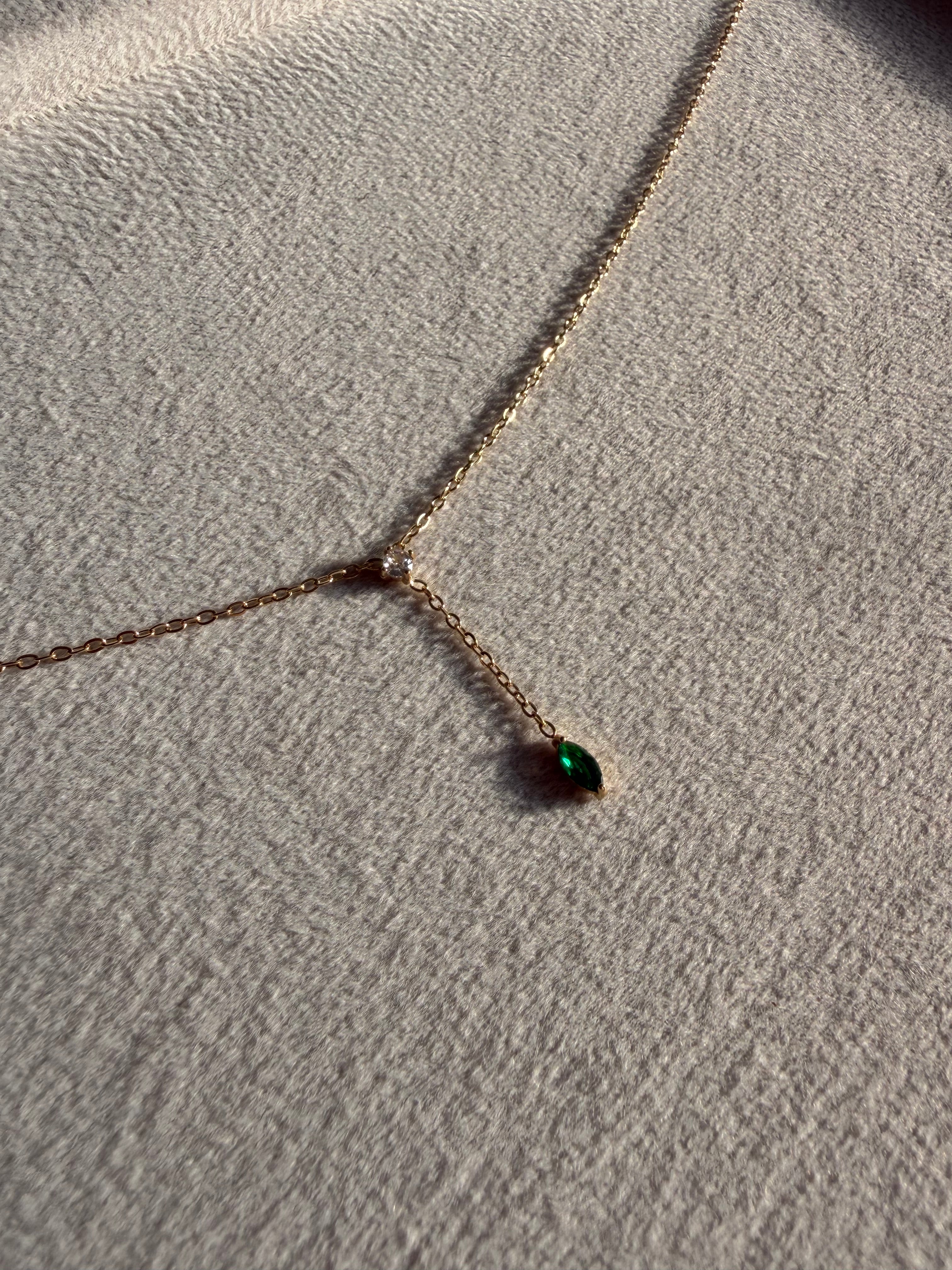 Emerald Lariat Y-Neckchain