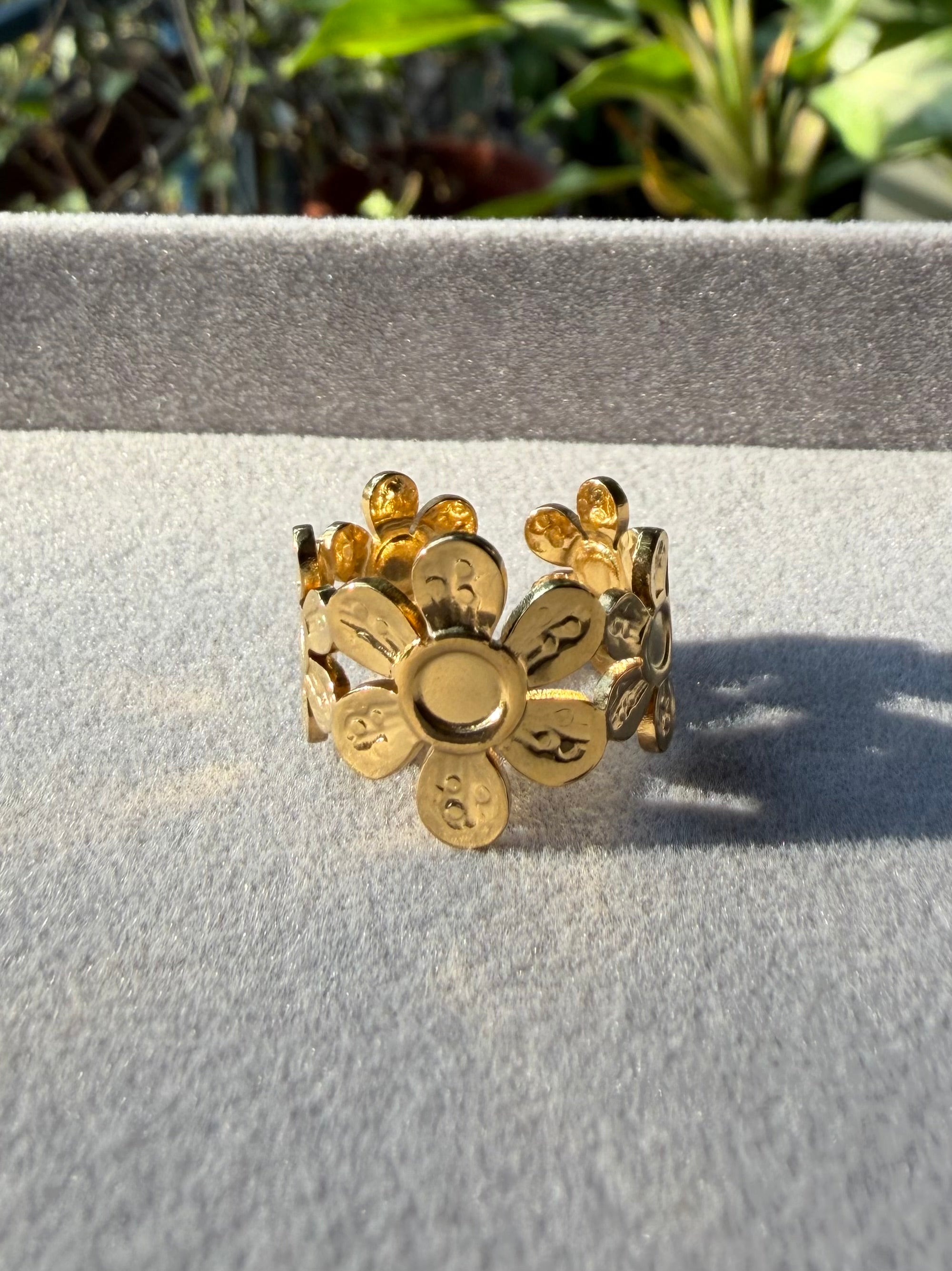 Flower Adjustable Ring