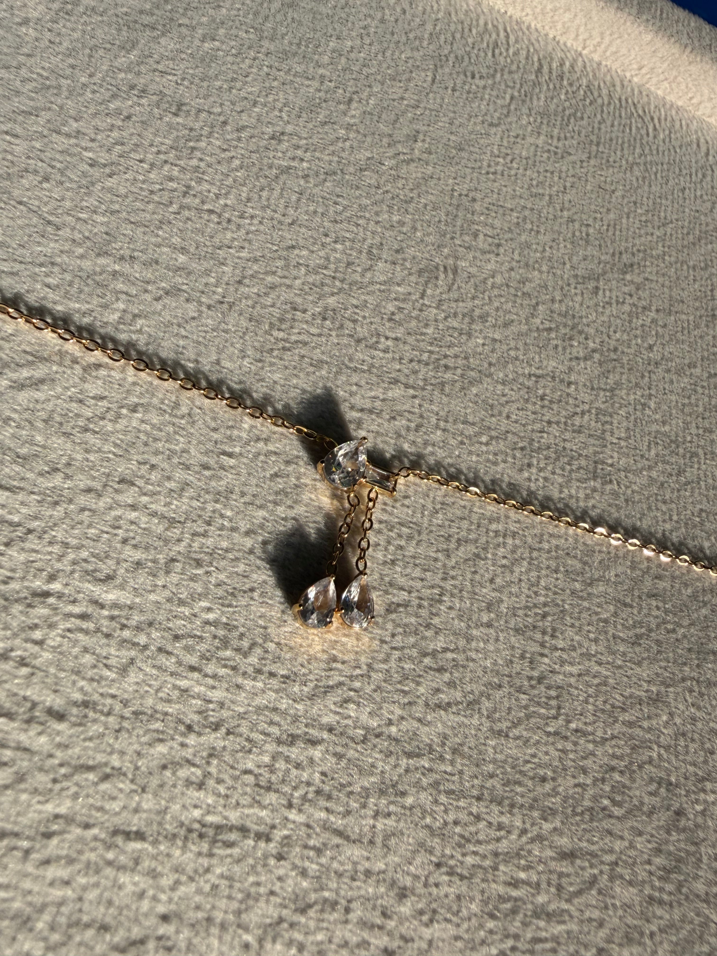 Pear Crystal Drop Neckchain