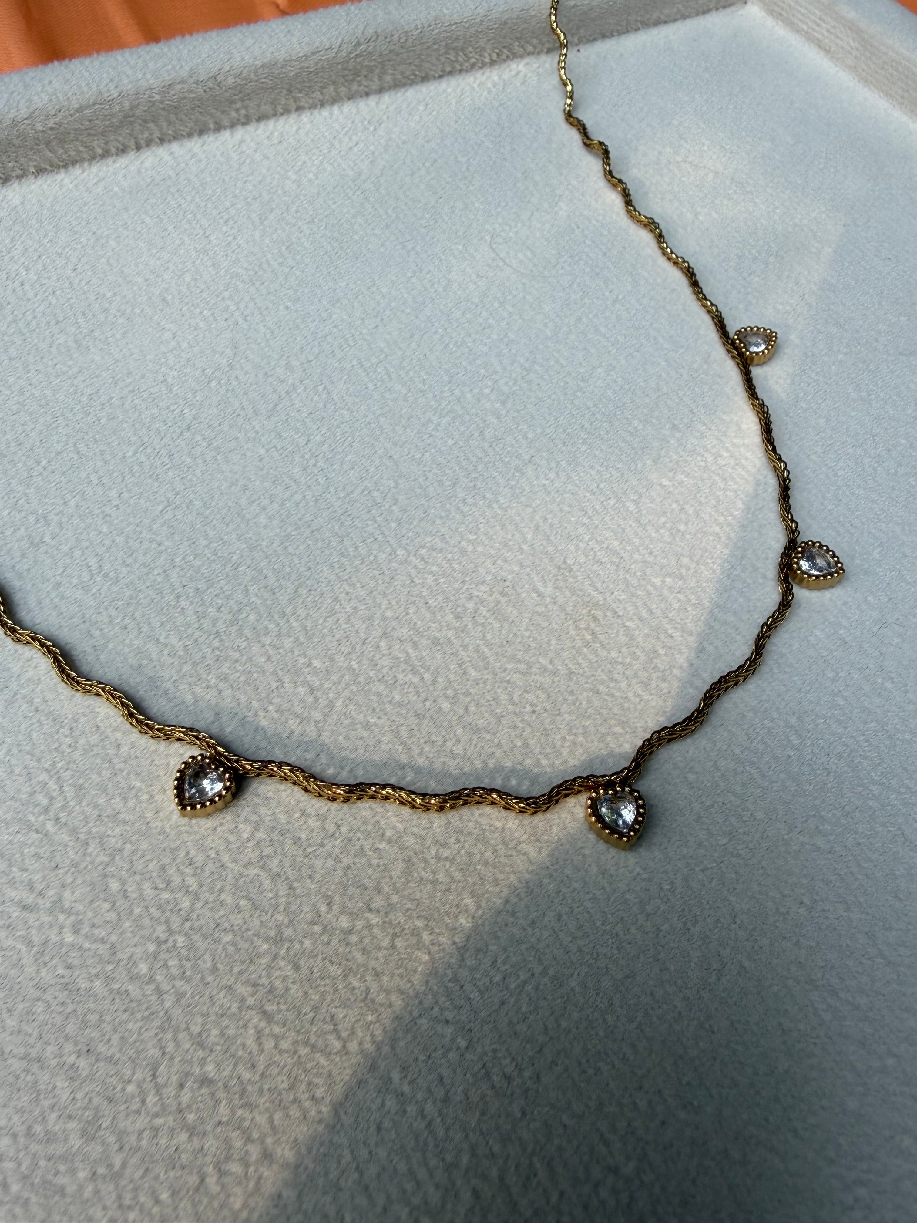 Royal heartleaf neck chain