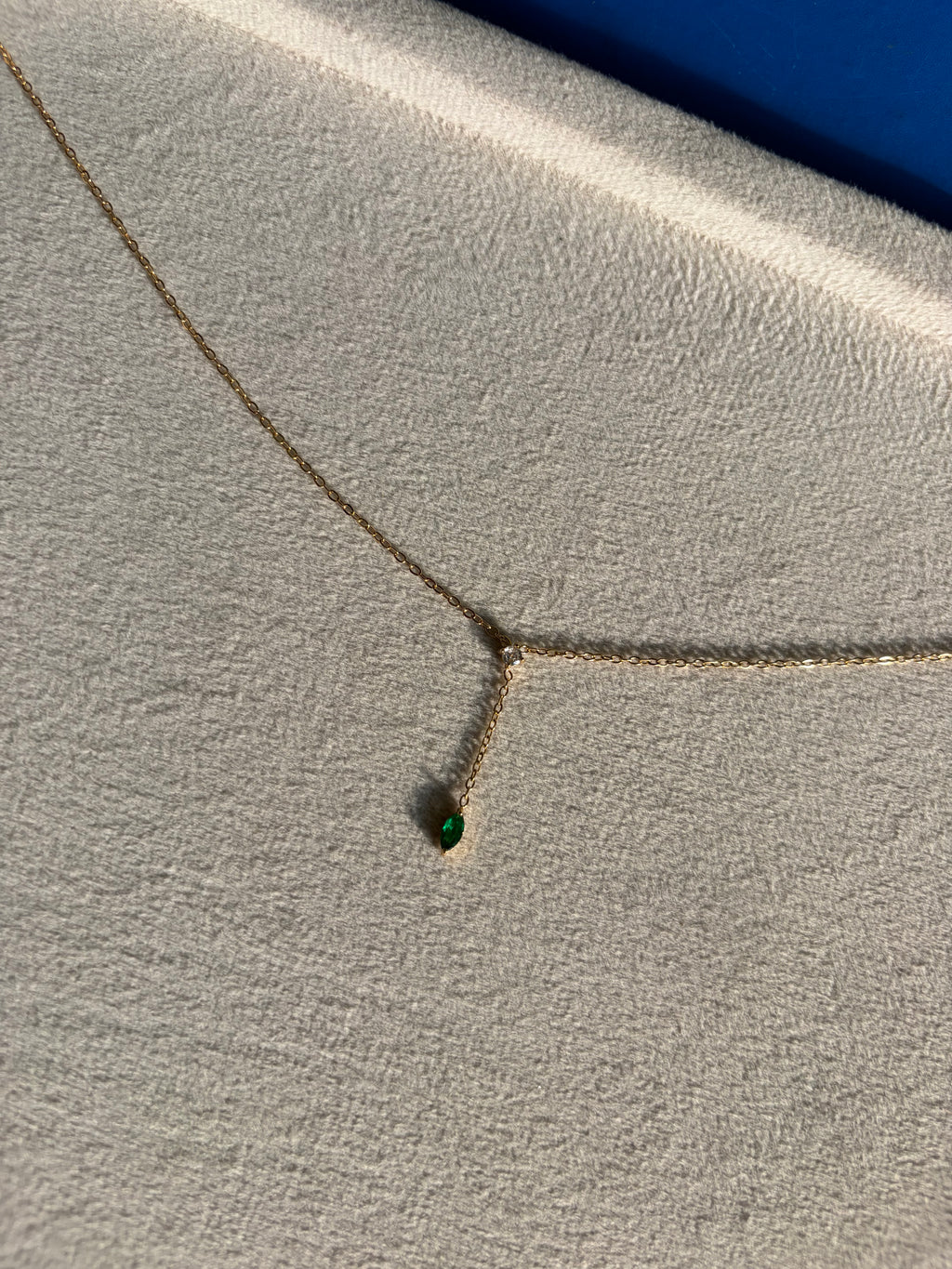 Emerald Lariat Y-Neckchain