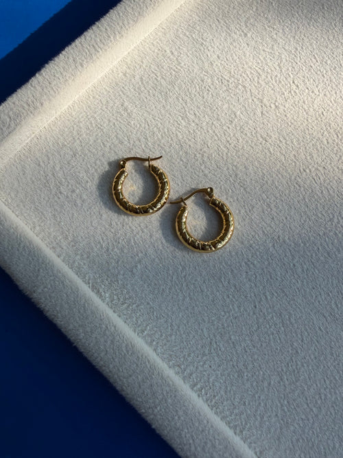 Bossgirl Round Hoops