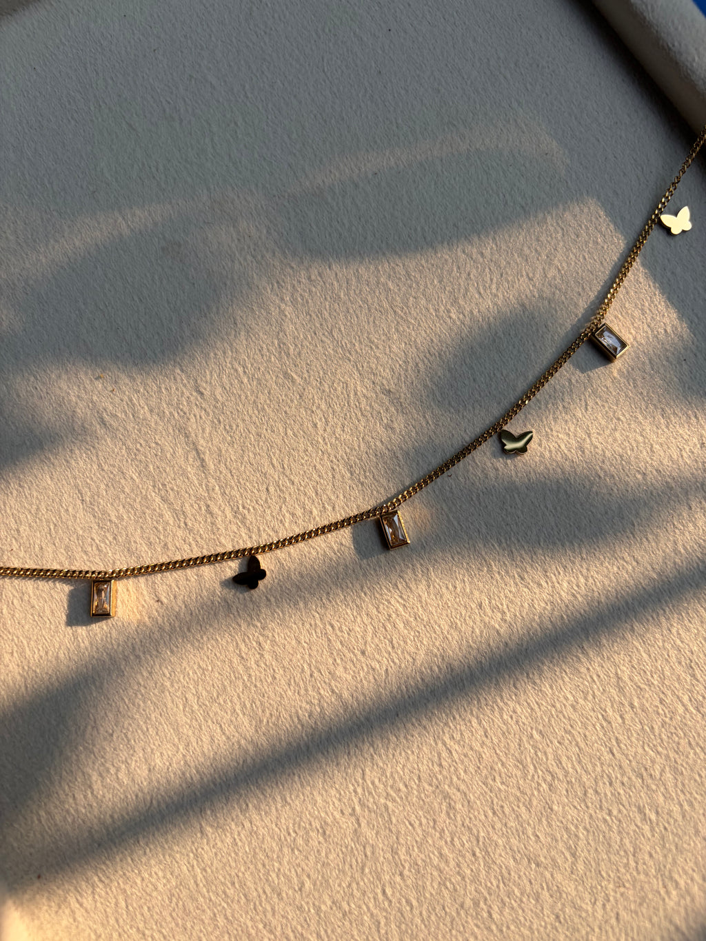 White & Butterfly Neckchain