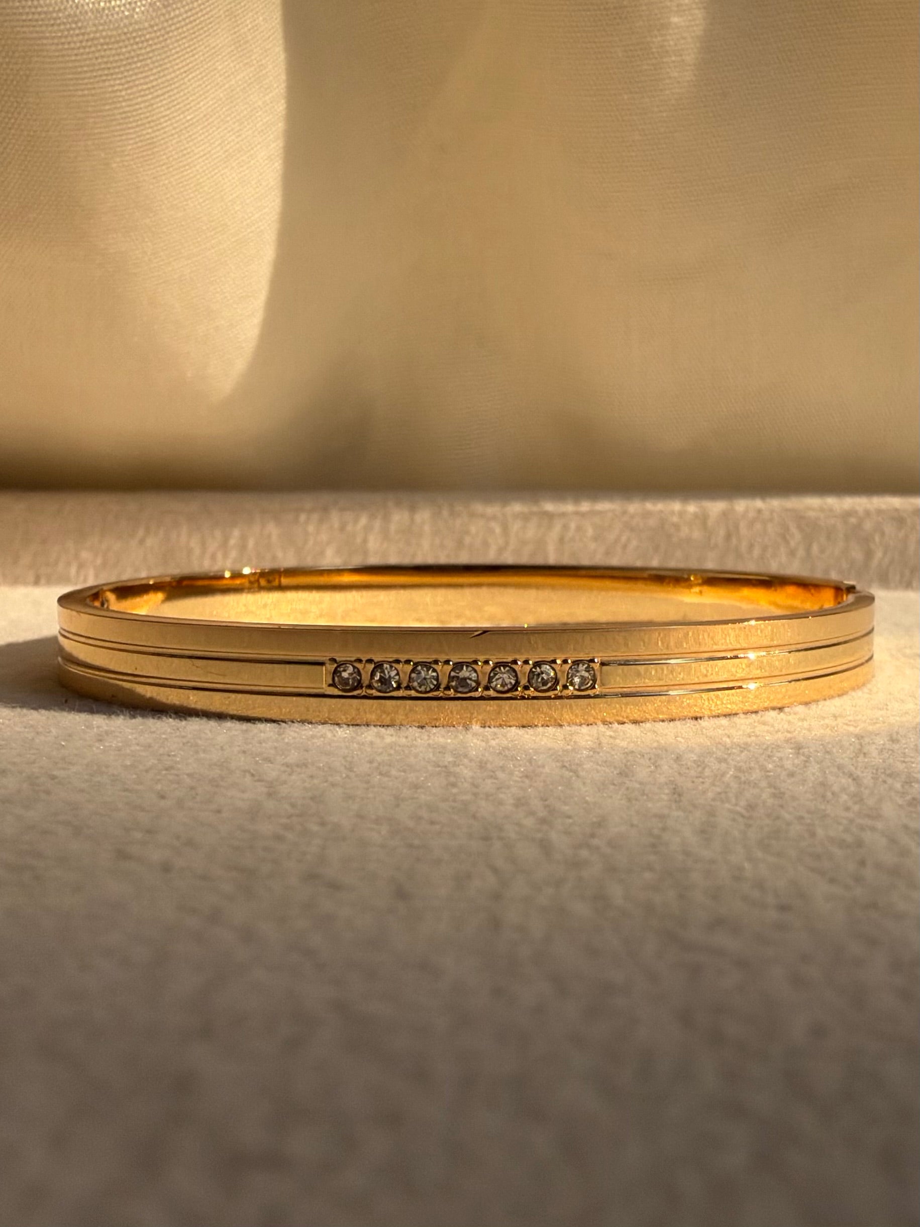 White stone bracelet