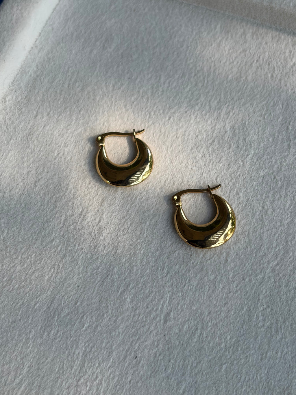 Crescent Hoop
