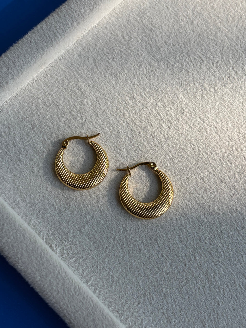 Chunky Crescent Hoops