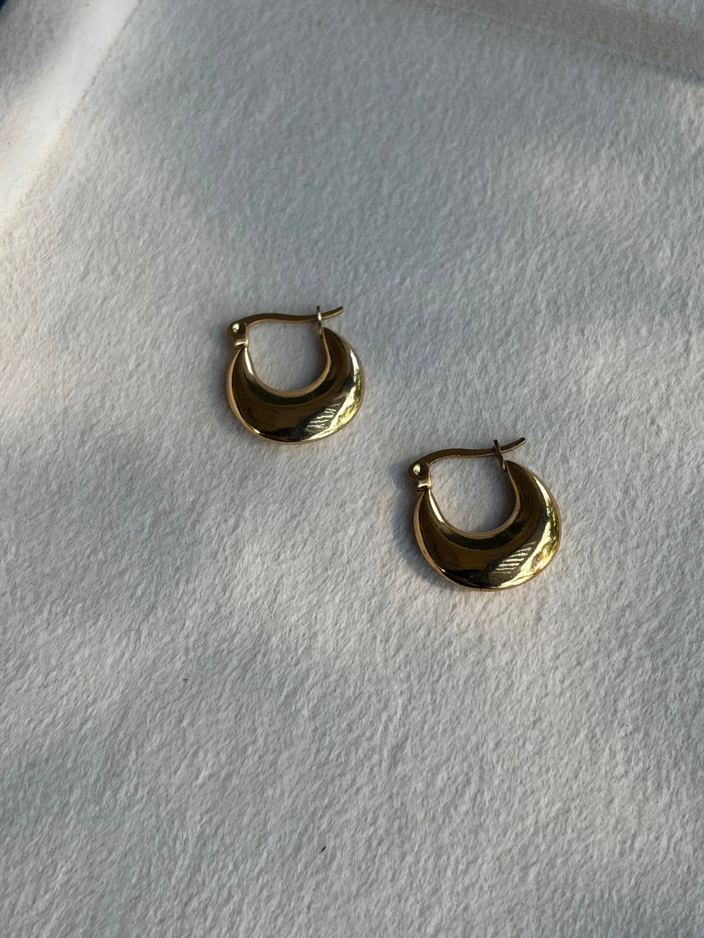 Crescent Hoop