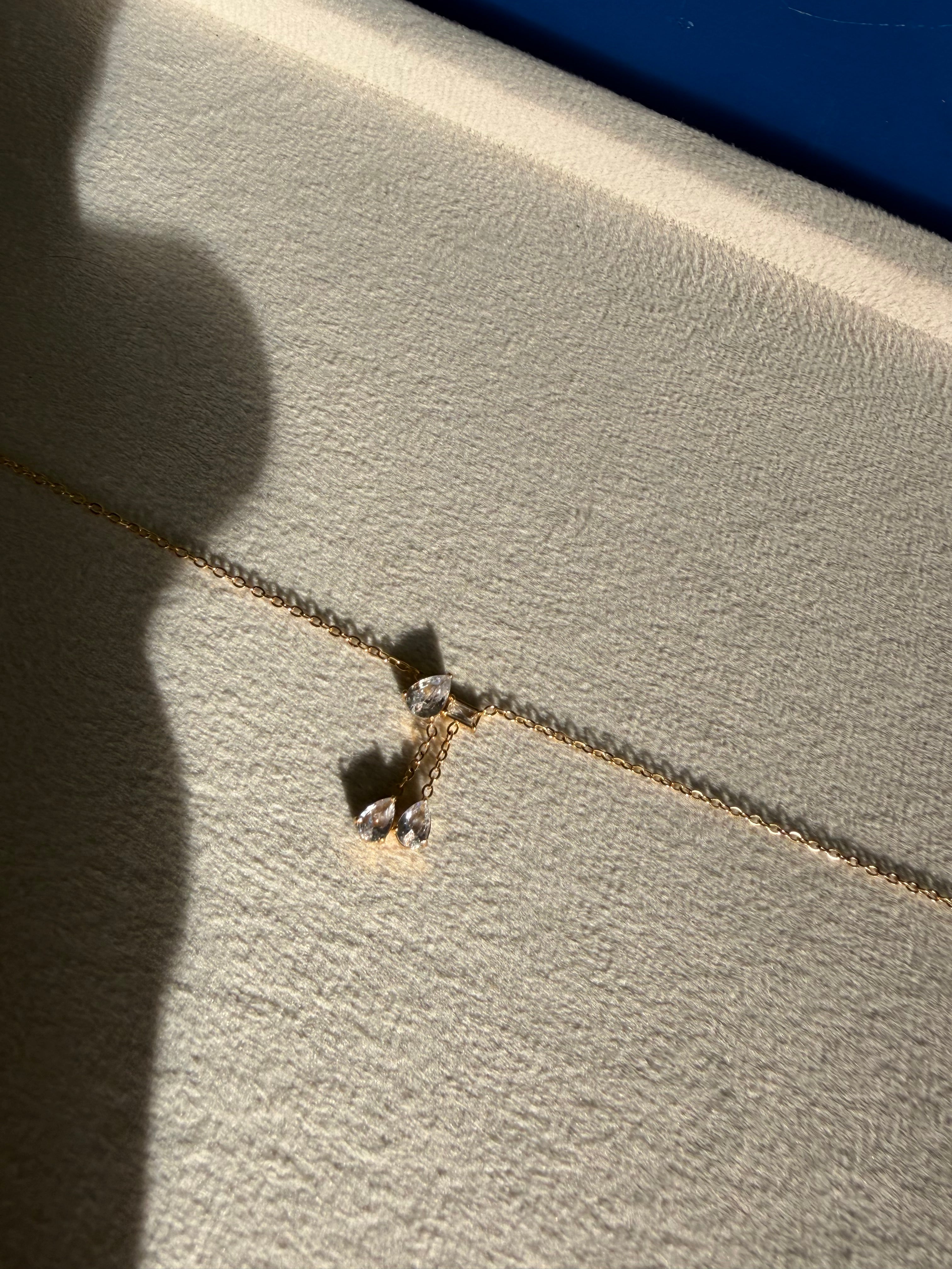 Pear Crystal Drop Neckchain