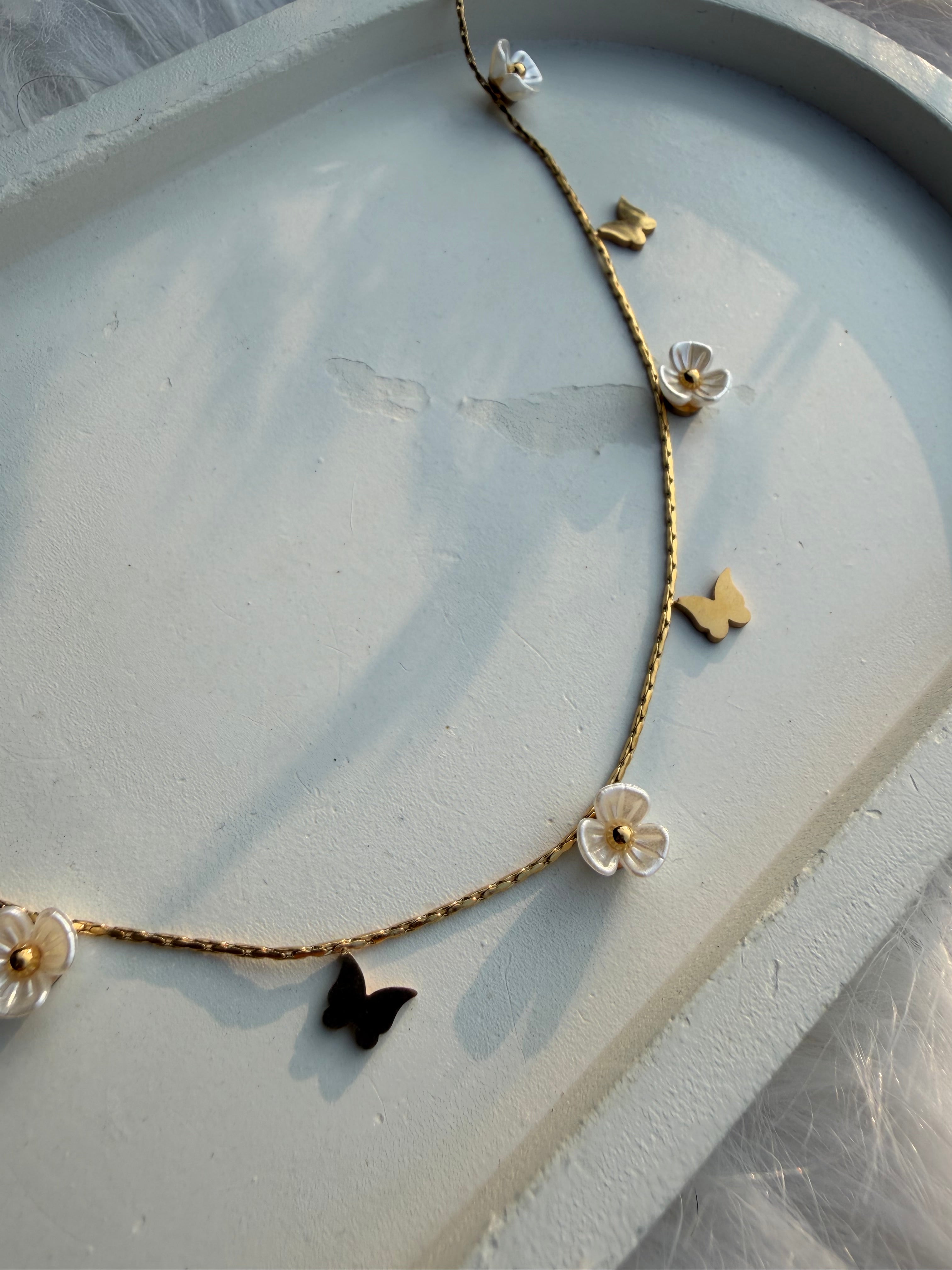 Peaflower&Butterfly Neckchain