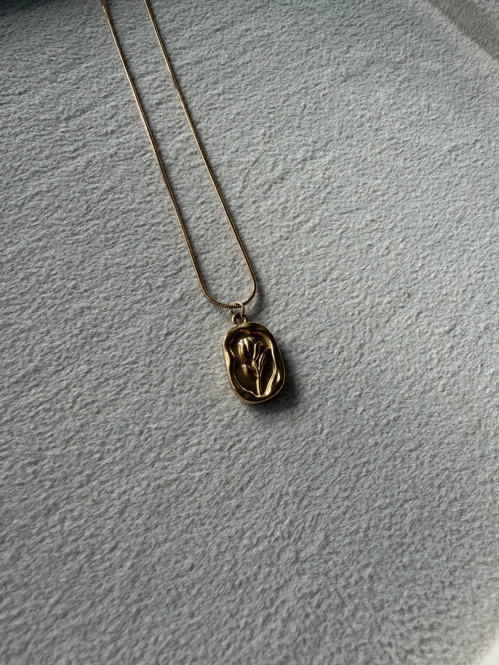 Rose Wax Seal Neckchain