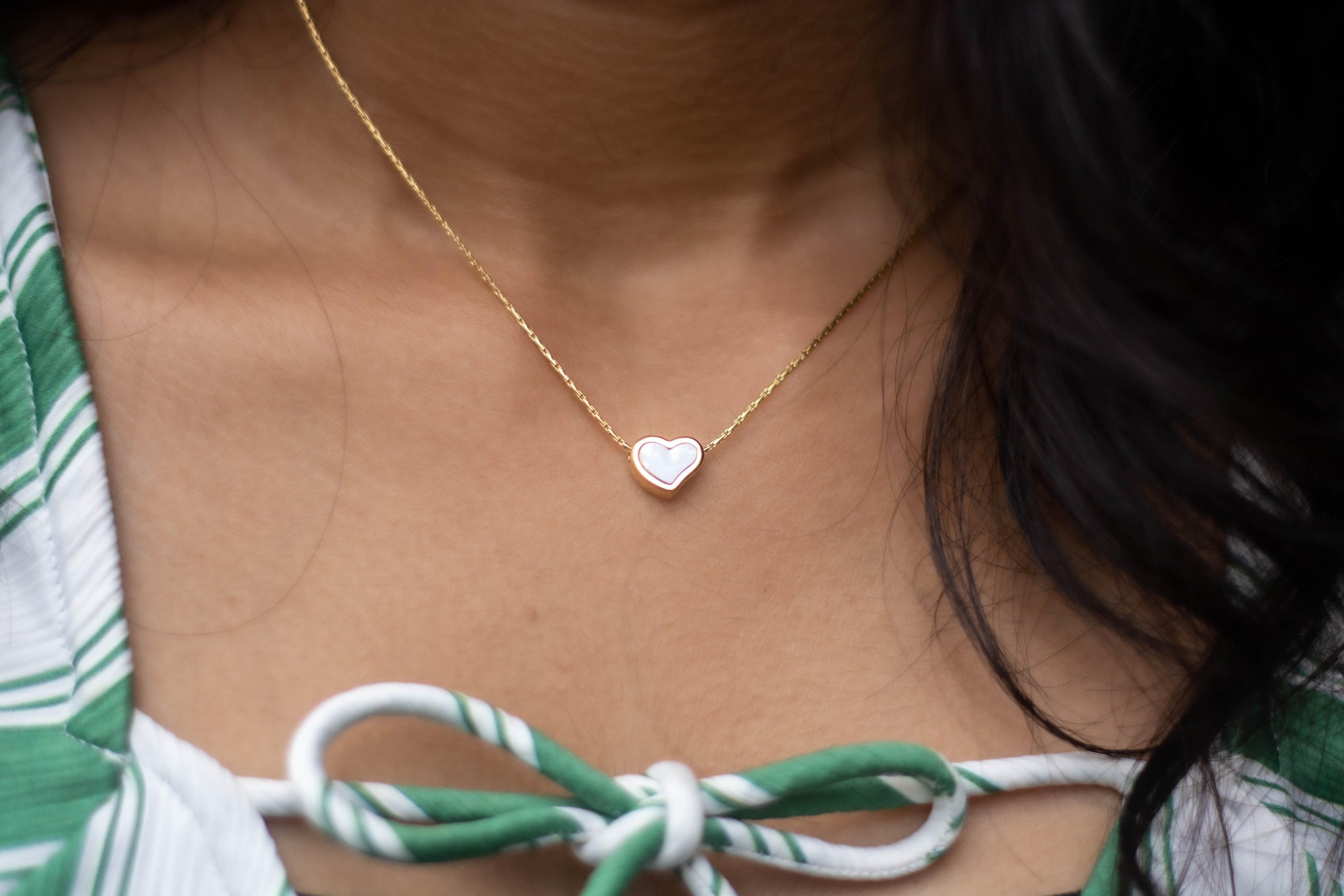 Dainty White Heart Neckchain