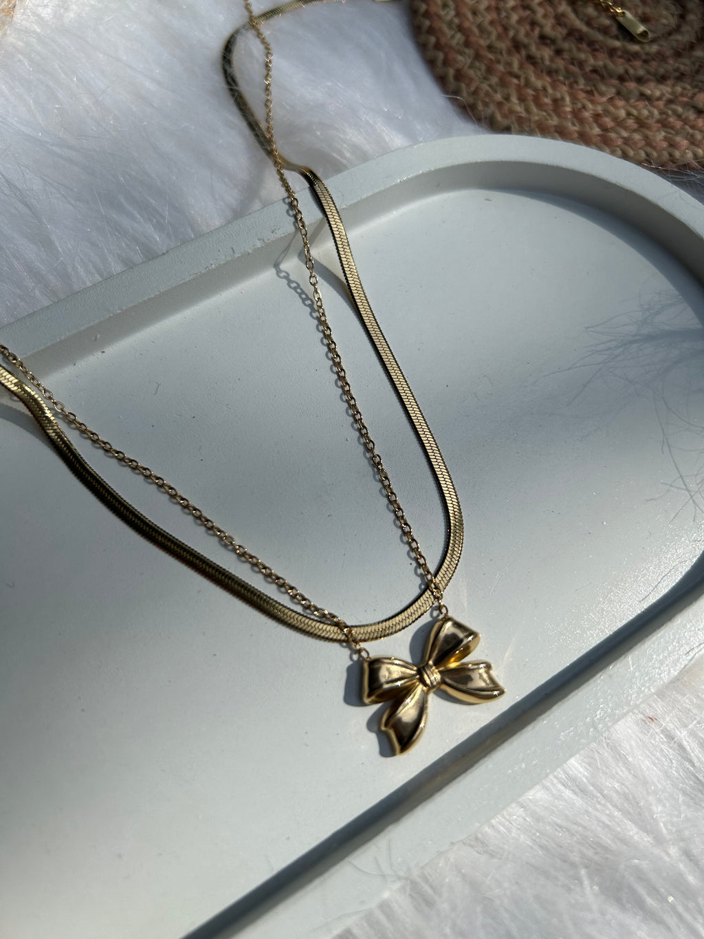 Double Layered Bow Neckchain
