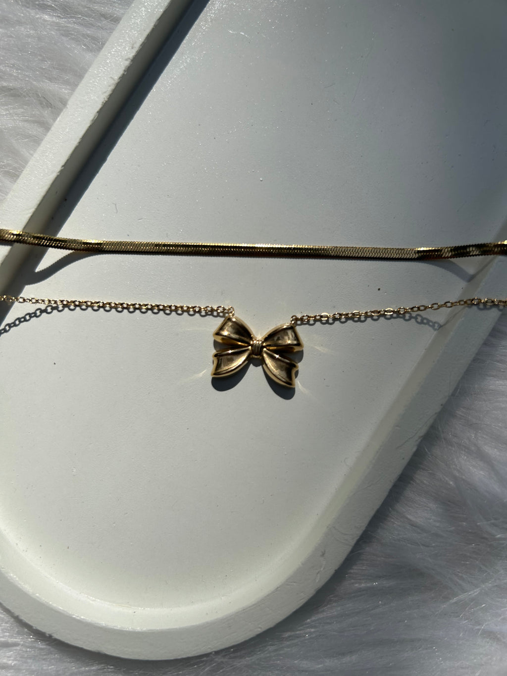 Double Layered Bow Neckchain