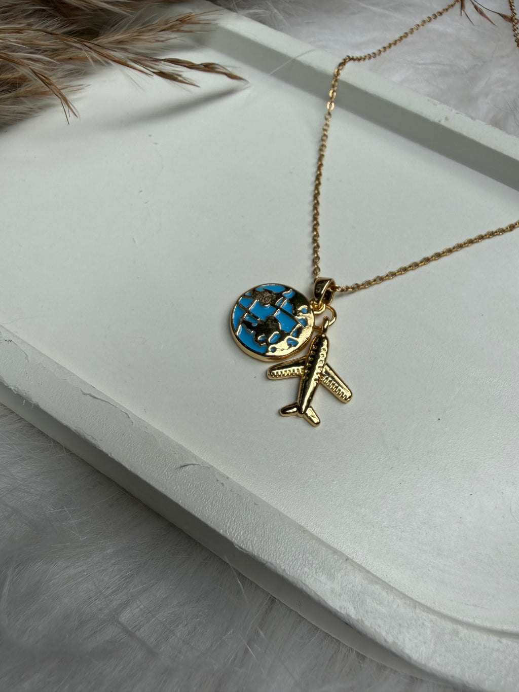 Wanderlust Neckchain