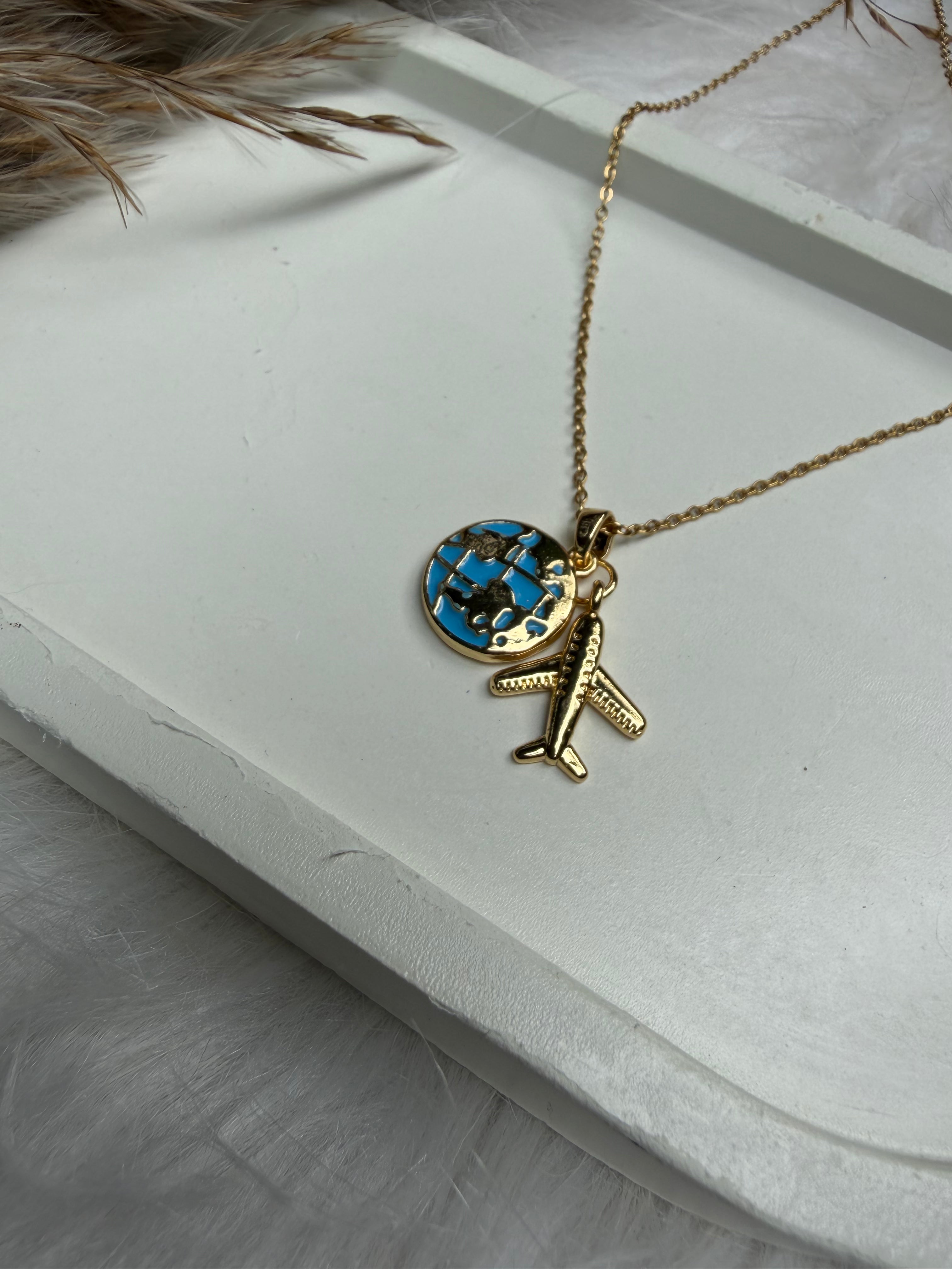 Wanderlust Neckchain