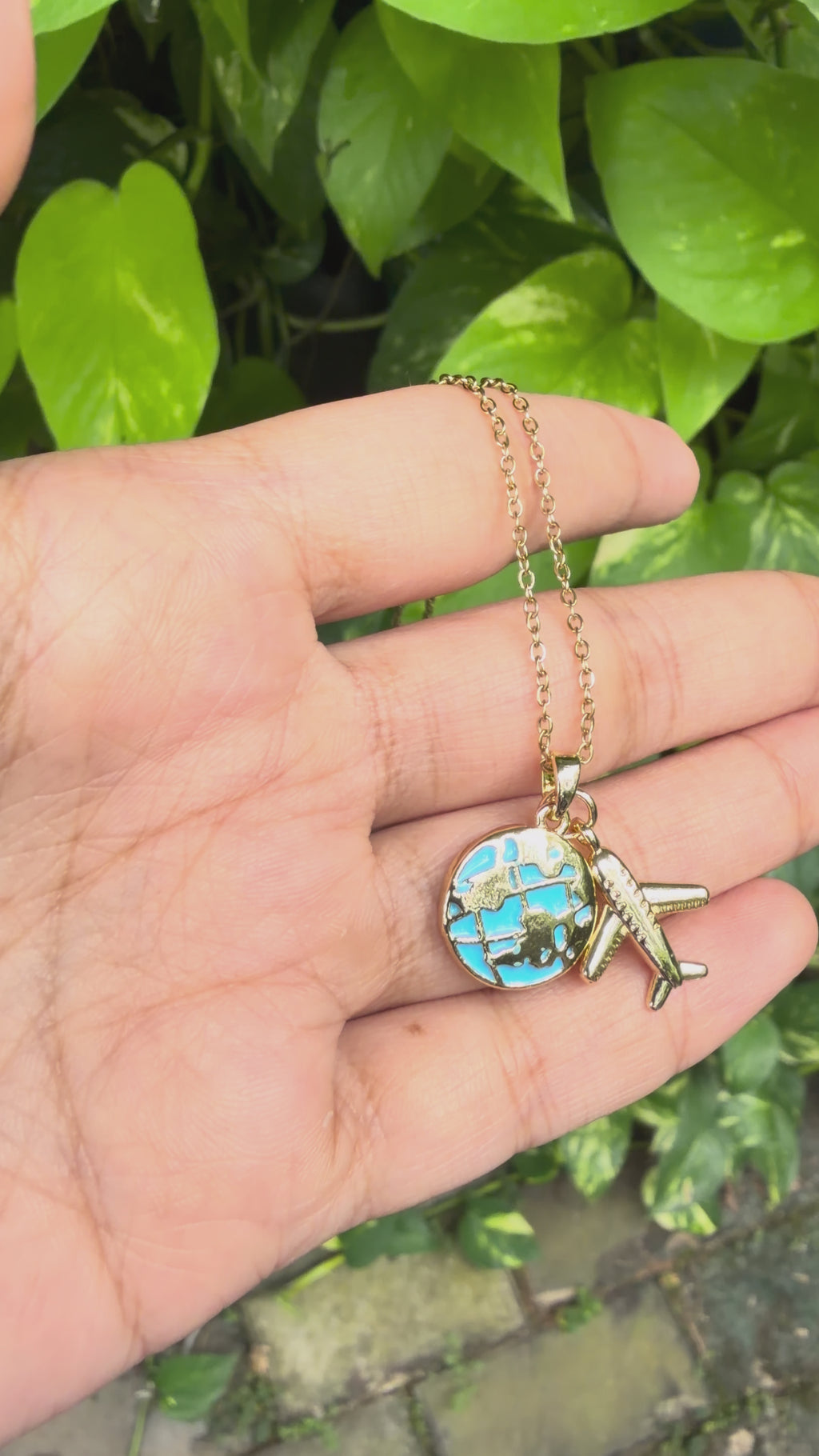 Wanderlust Neckchain