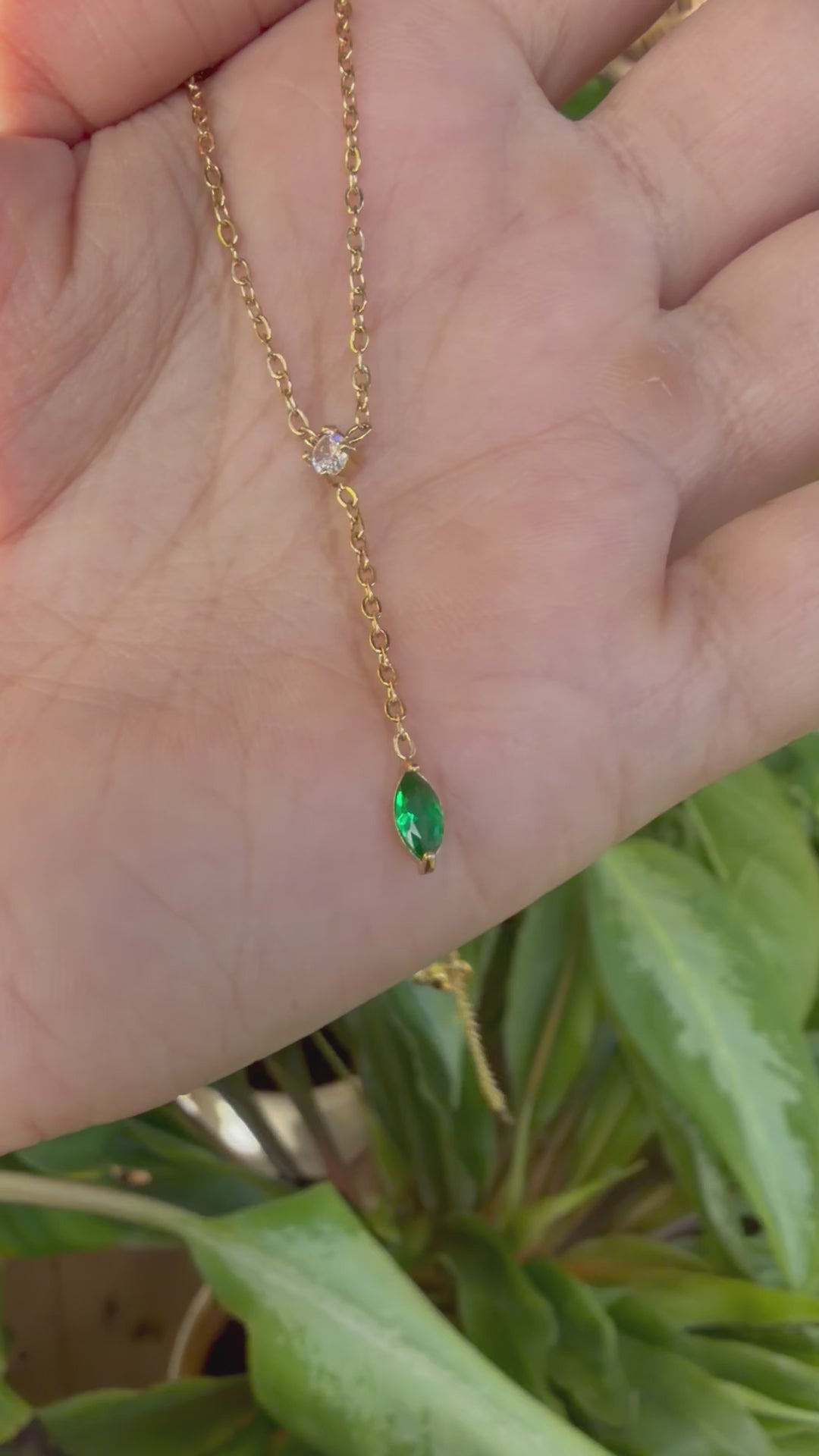 Emerald Lariat Y-Neckchain